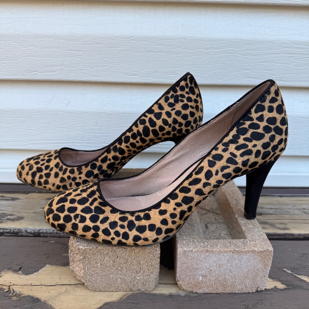 Stunning Hair On Leather Leopard Print Pumps